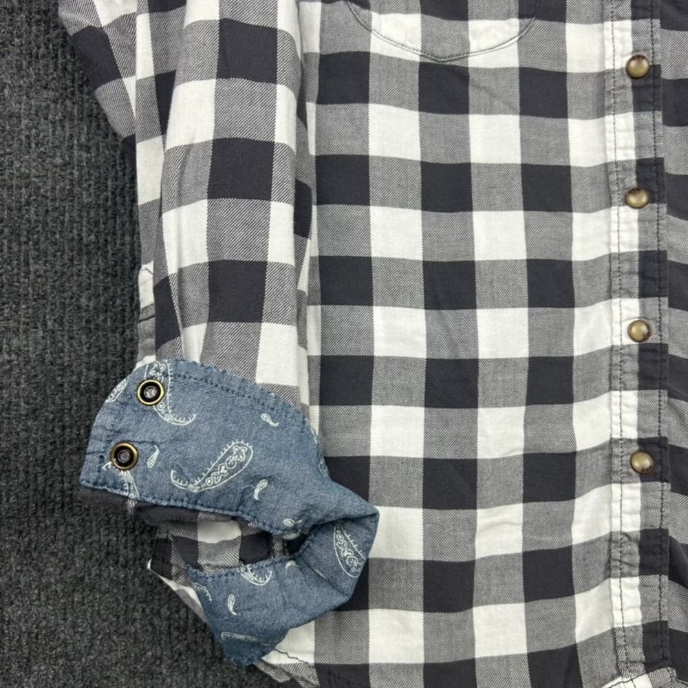 Jachs Girlfriend Medium Top Gray White Plaid Check Snap Button Down - Picture 5 of 15
